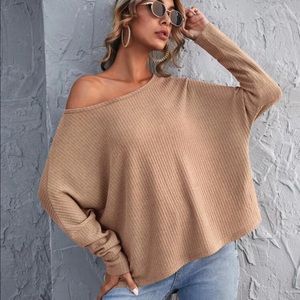 Batwing sleeve top (Shein)
